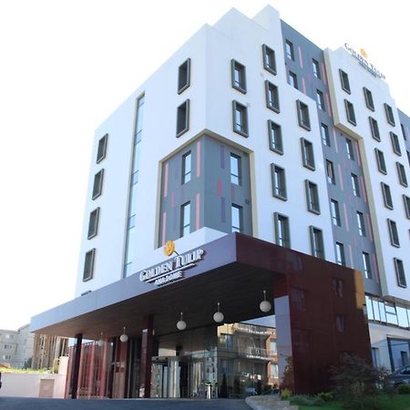 Golden Tulip Ana Dome Hotel คลูจ-นาโปกา ภายนอก รูปภาพ