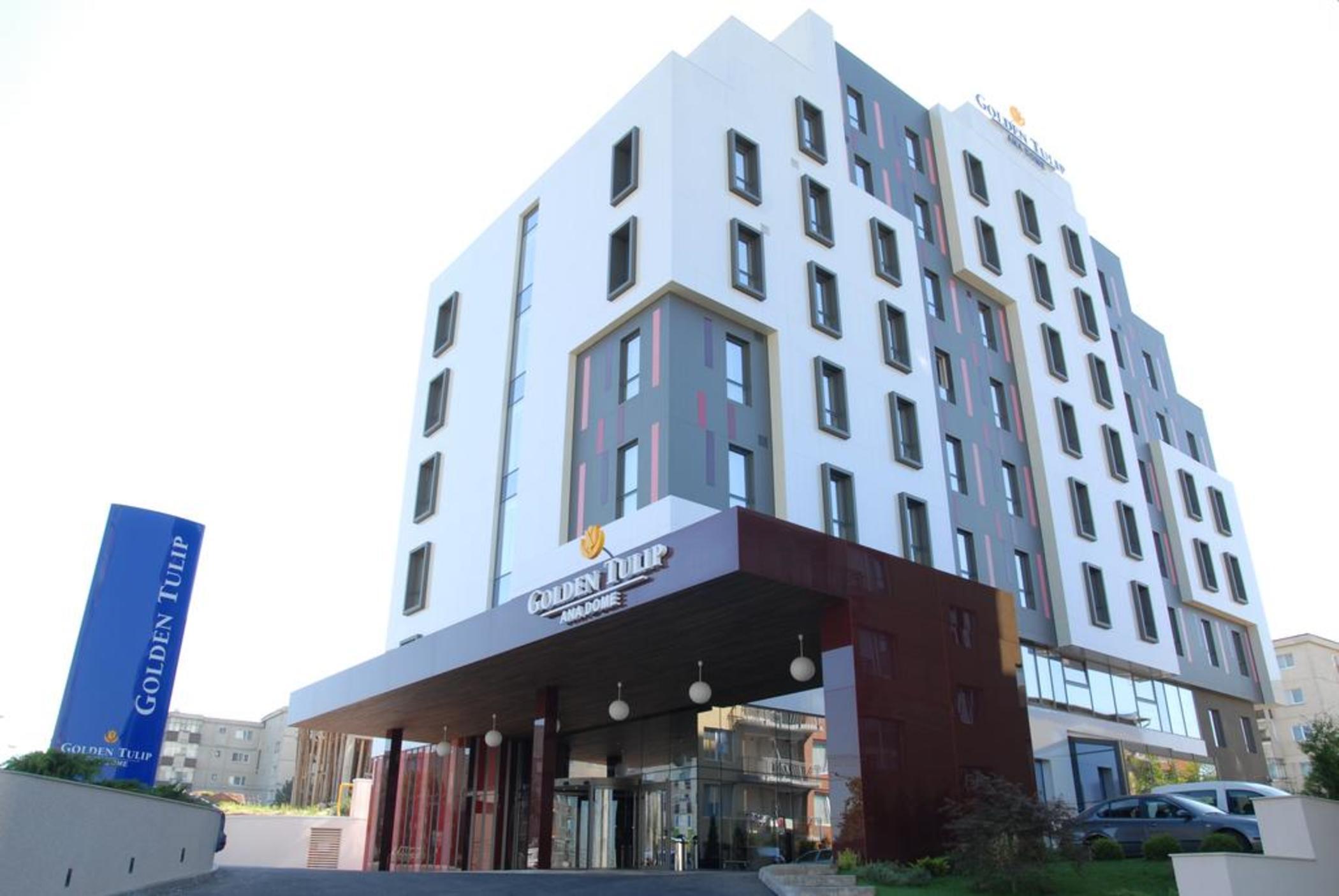 Golden Tulip Ana Dome Hotel คลูจ-นาโปกา ภายนอก รูปภาพ