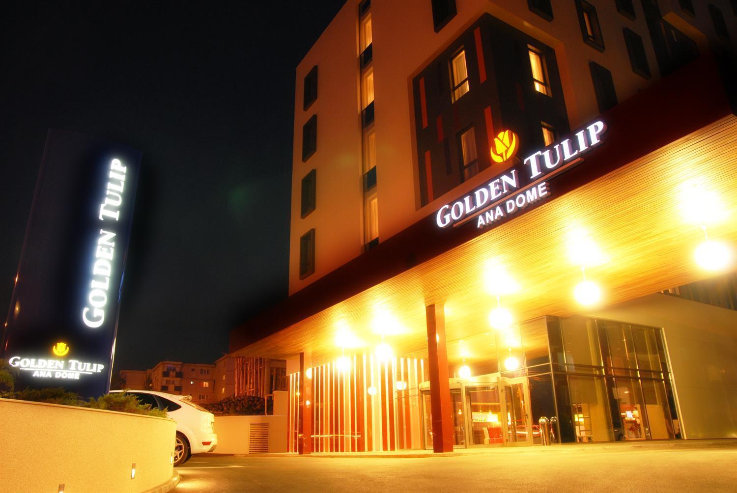 Golden Tulip Ana Dome Hotel คลูจ-นาโปกา ภายนอก รูปภาพ