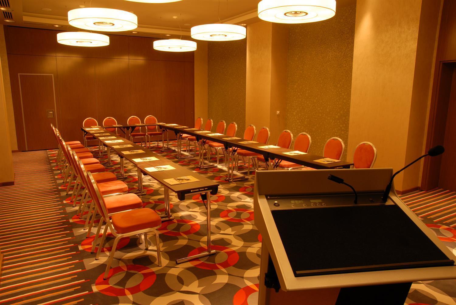 Golden Tulip Ana Dome Hotel คลูจ-นาโปกา ภายนอก รูปภาพ