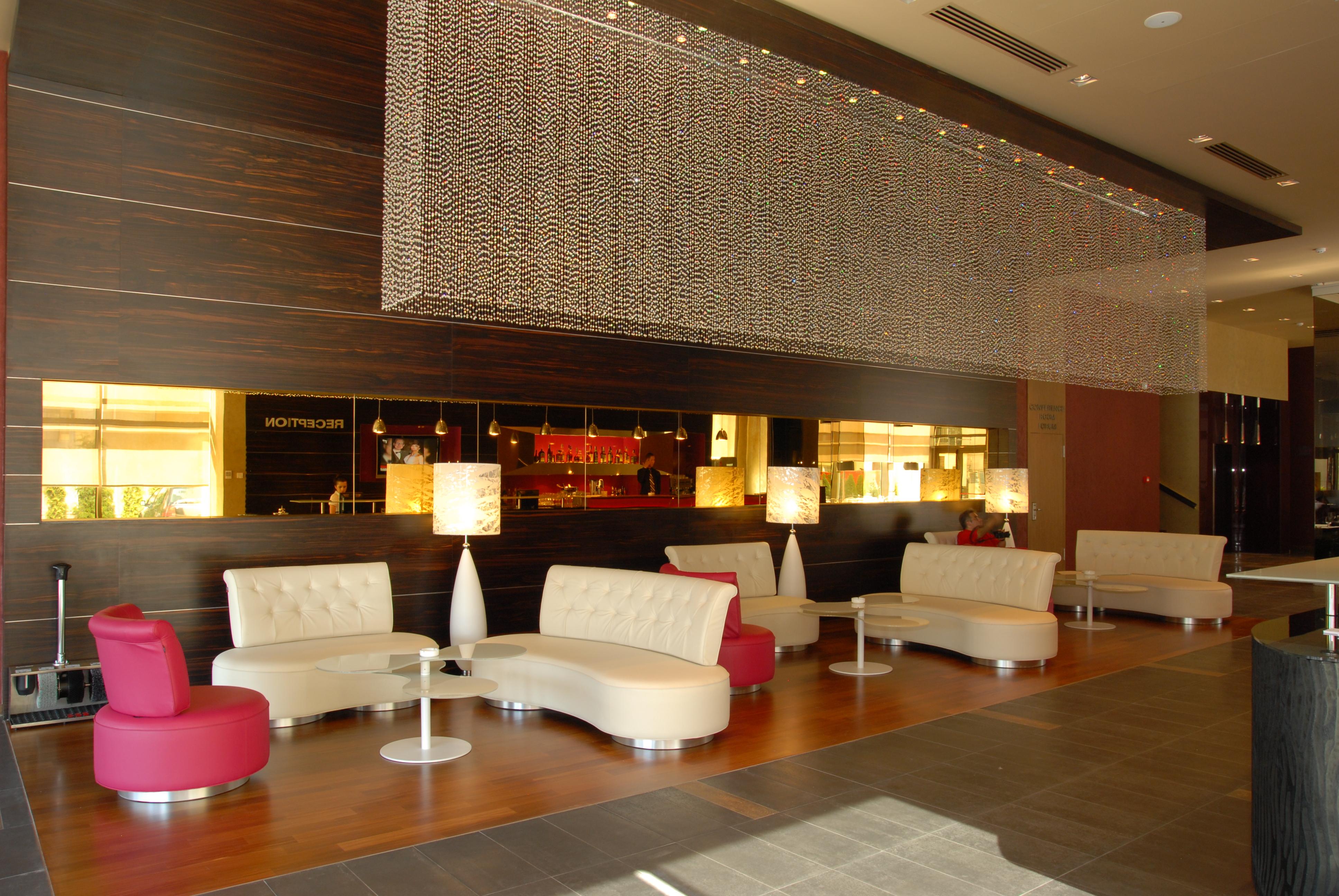 Golden Tulip Ana Dome Hotel คลูจ-นาโปกา ภายนอก รูปภาพ