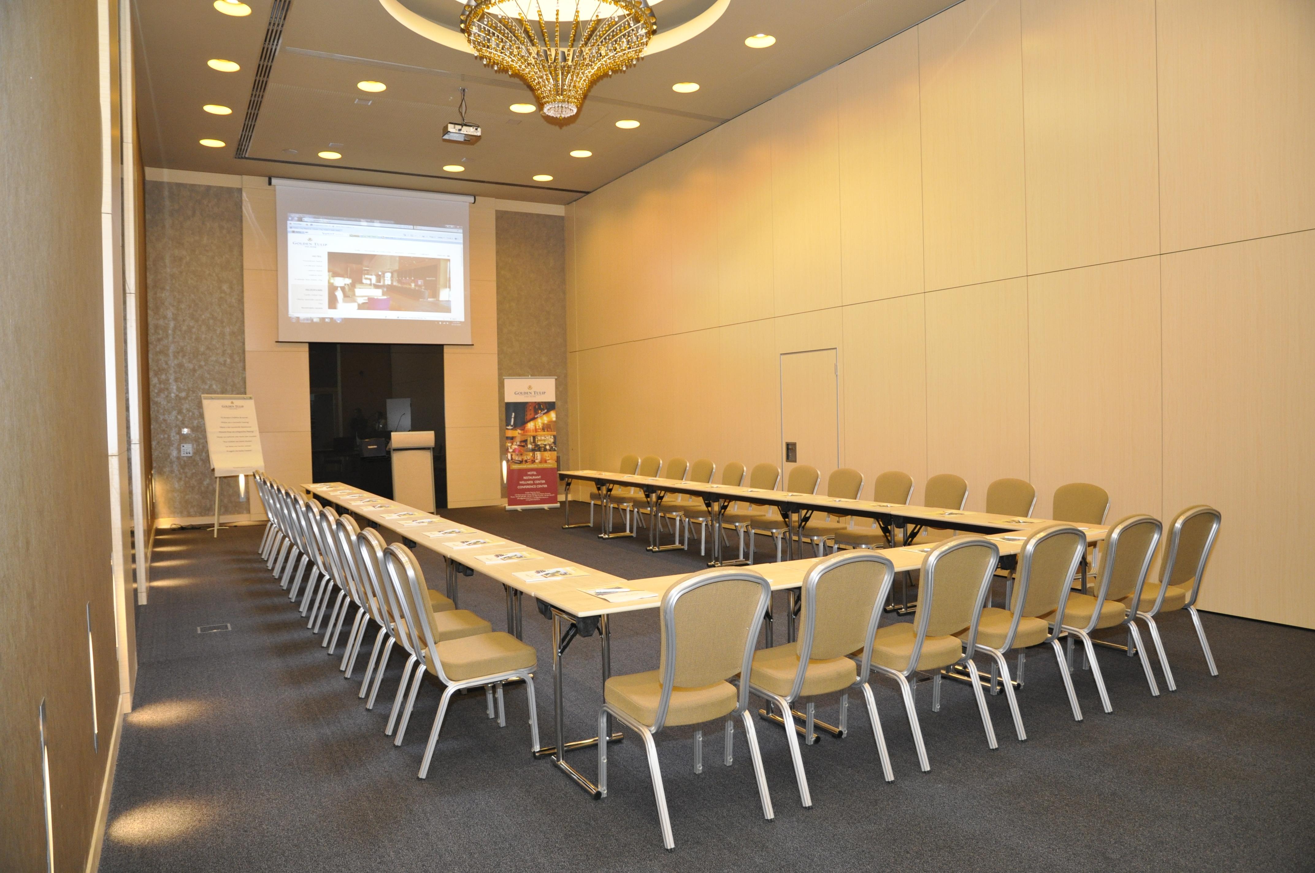 Golden Tulip Ana Dome Hotel คลูจ-นาโปกา ภายนอก รูปภาพ