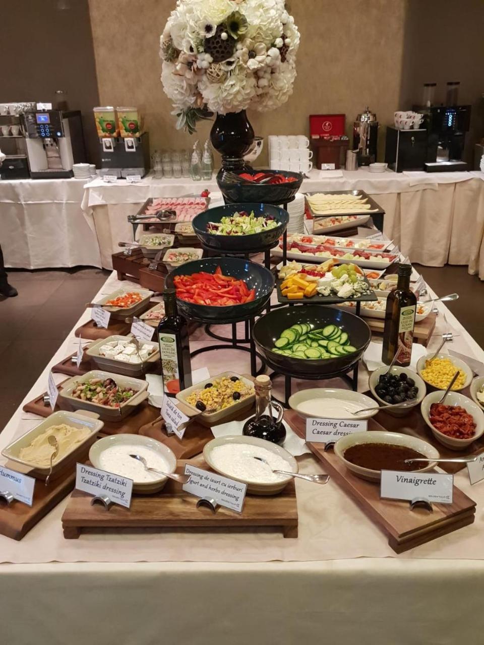Golden Tulip Ana Dome Hotel คลูจ-นาโปกา ภายนอก รูปภาพ
